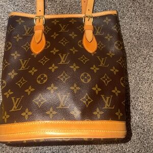 LV Mono Bucket Bag